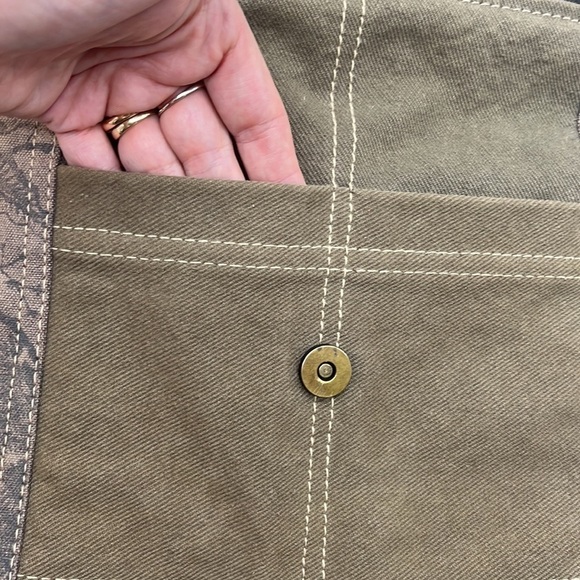 Myra 100% Handmade Messenger Type Upcycled Bag Canvas and Leather MCB4685M - Picture 4 of 12